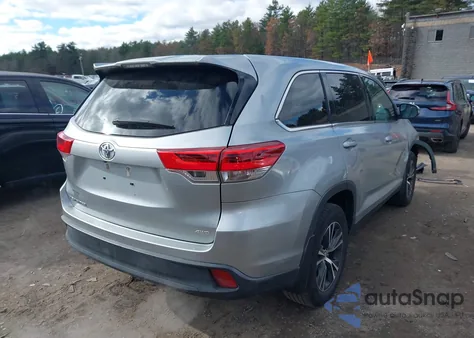 2019 Toyota Highlander Le z USA, uszkodzony, nr VIN 5TDBZRFH6KS730270